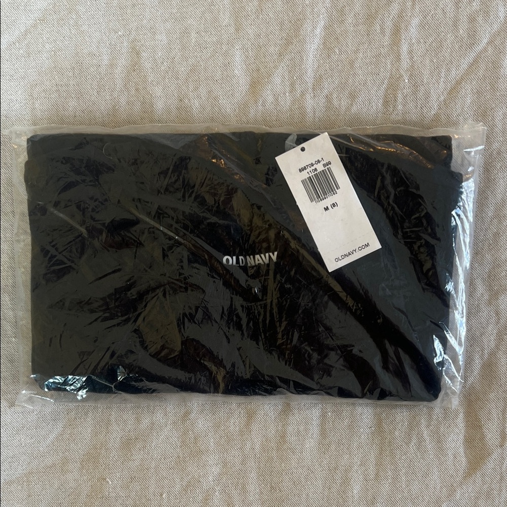 NWT Old Navy Boys Black Tee